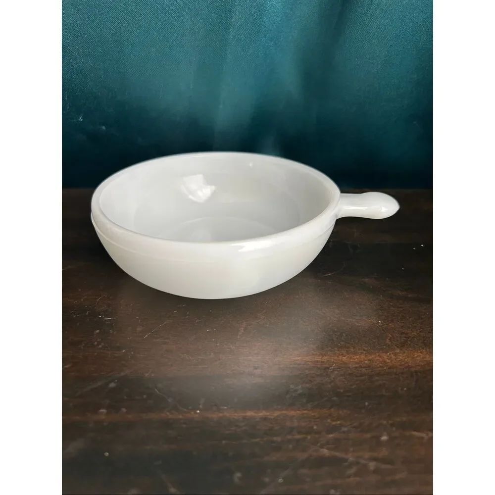 Oven-Proof White Milk Glass Handled Chili Soup Cereal Bowl